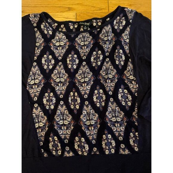 Lucky Brand, women’s purple 3/4 sleeve patterned hi low slit back size small - Picture 3 of 8